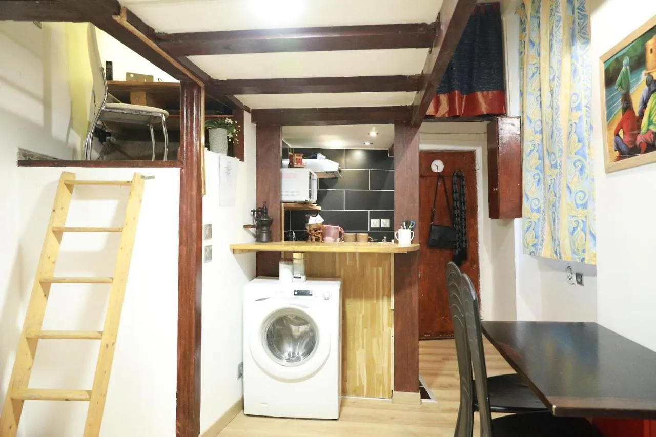 Parisien Espace * باريس